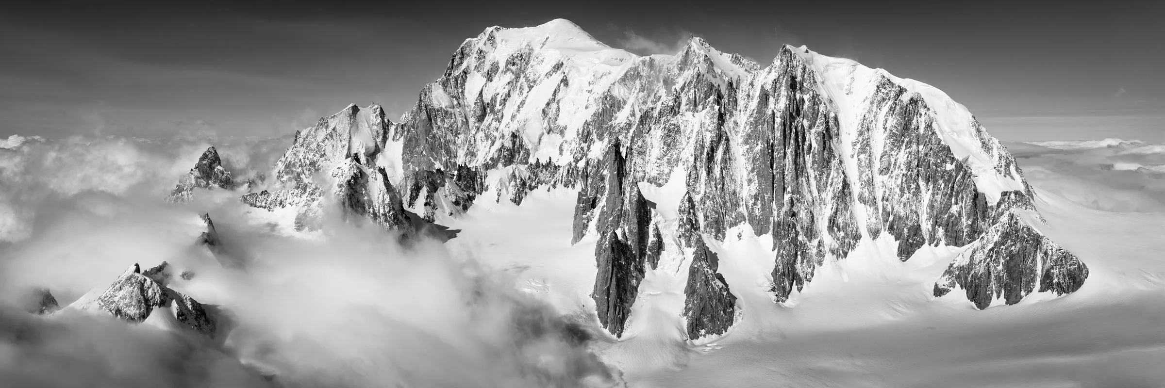Massif du Mont Blanc panorama
